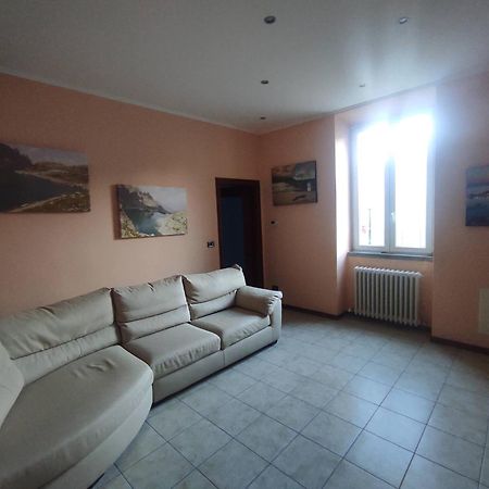 Casa Zia Luisa Apartment เลคโค ภายนอก รูปภาพ