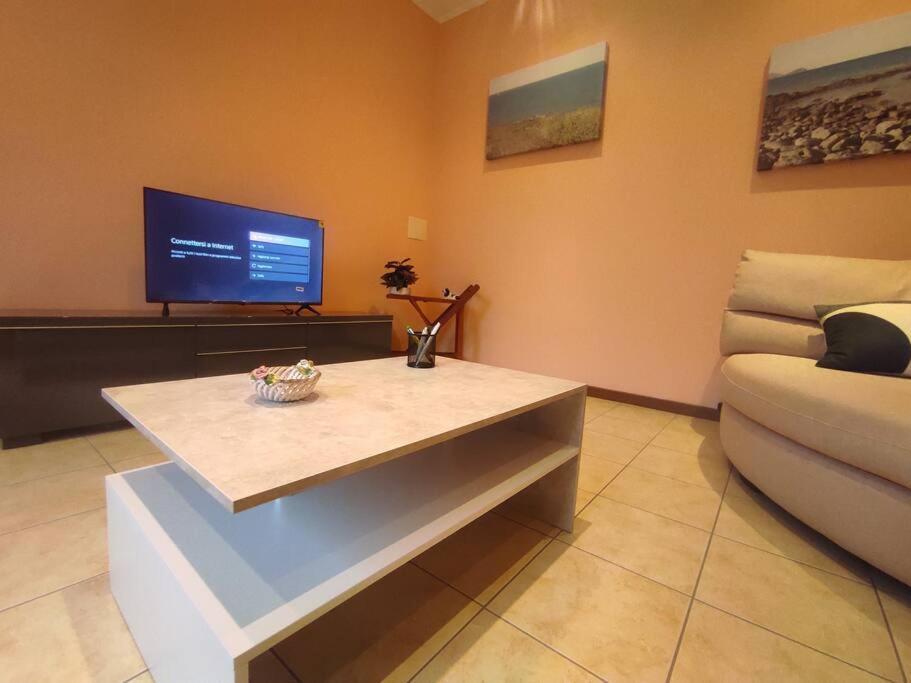Casa Zia Luisa Apartment เลคโค ภายนอก รูปภาพ