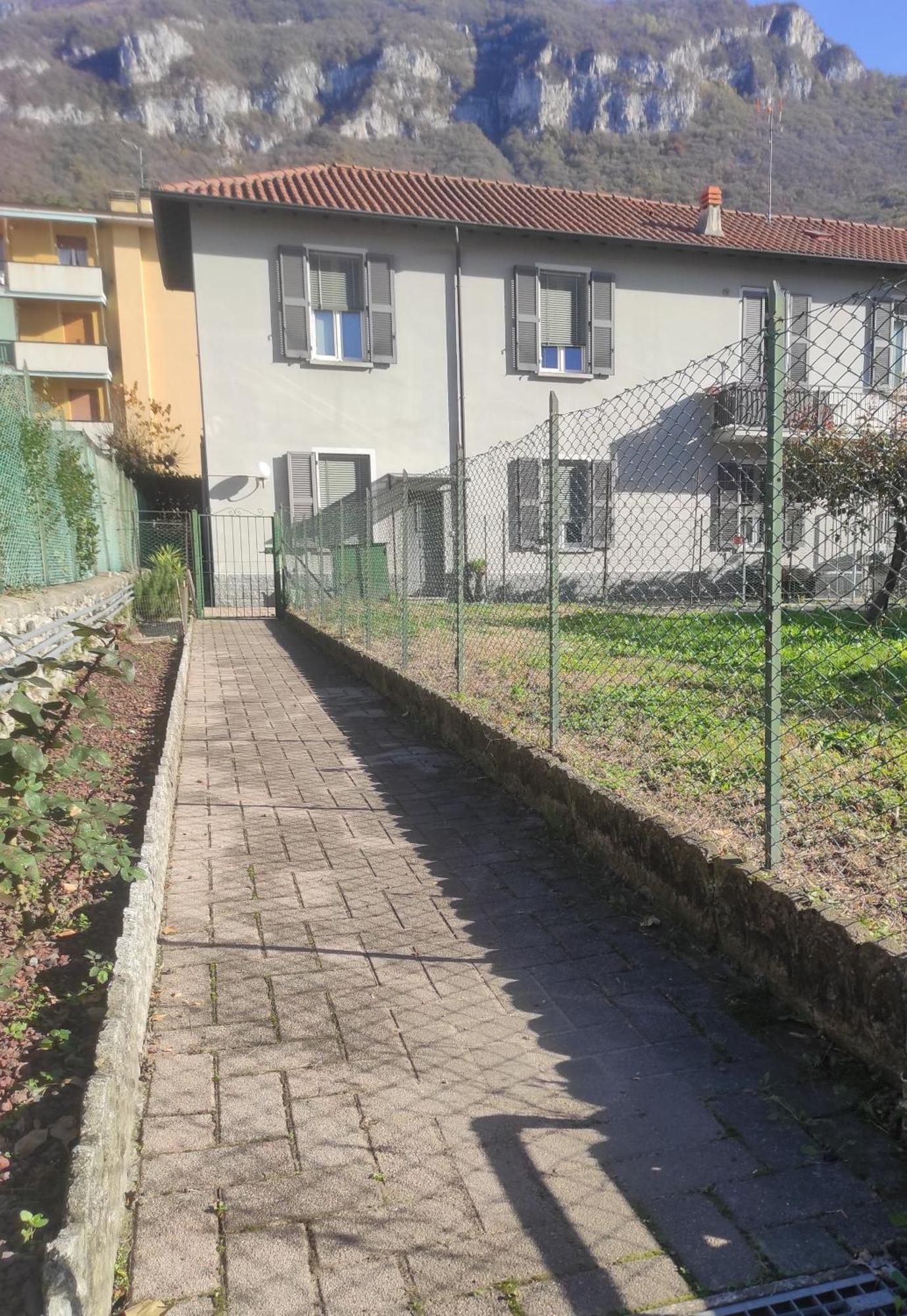 Casa Zia Luisa Apartment เลคโค ภายนอก รูปภาพ